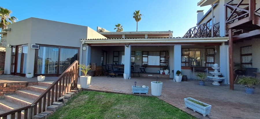  Bedroom Property for Sale in Winterstrand Eastern Cape